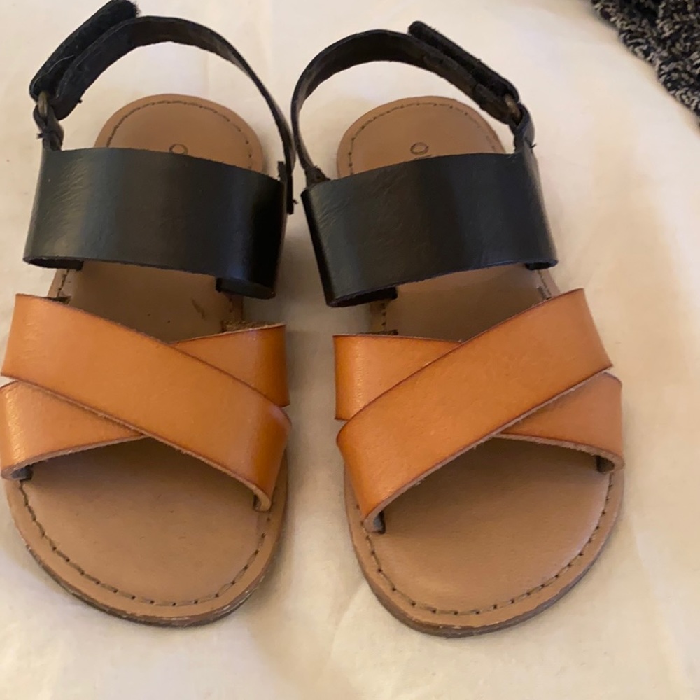 Old Navy toddler sandals